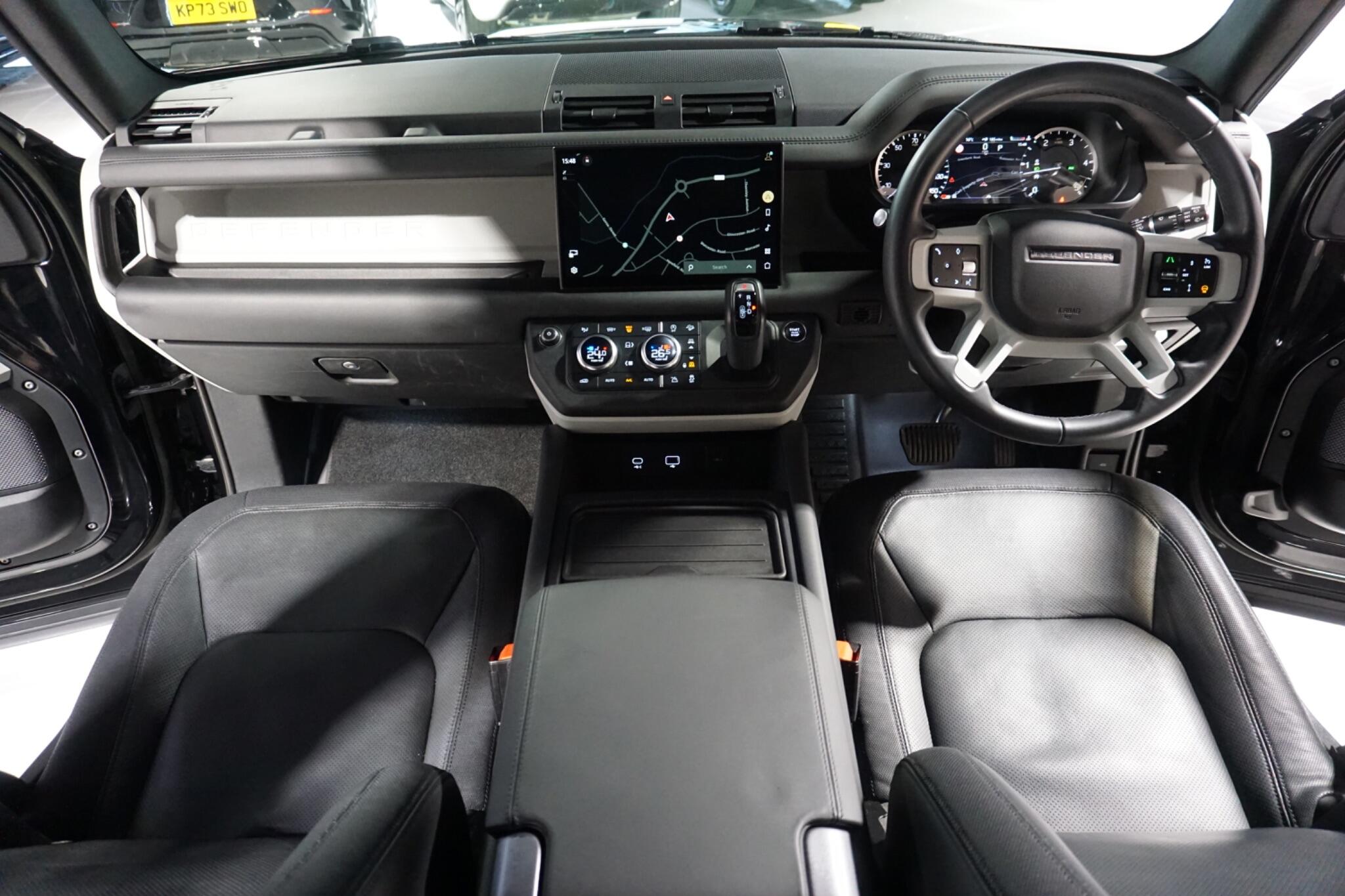 Land Rover Defender 110 3.0 D300 MHEV X-Dynamic HSE SUV 5dr Diesel Auto 4WD Euro 6 (s/s) (300 ps)